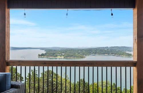 Kimberling City House | Panoramic Lake Views, Free Silver Dollar City Tickets, Stunning Decor
