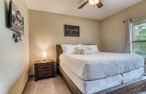 Hollister House | Private Deck & Patio with Hot Tub /ALL King Beds /Zero Entry Pool
