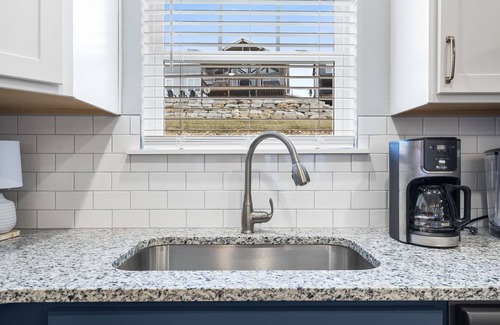 Table Rock House | Pvt Hot Tub-Outdoor Fireplace-Fantastic Lake View-Free Daily Tickets-Close to Sdc