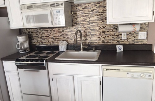 Table Rock Condo | Relax in the beauty of The Ozarks