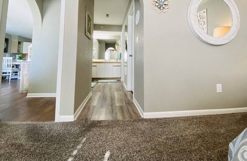 Branson Condo | Resort Condo on Golf Course With Jacuzzi (3 minutes from Branson Landing!)