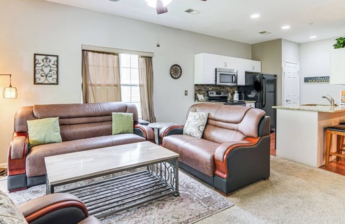 Branson Condo | Resort Condo w/Patio, 5 Mi to Branson Landing!