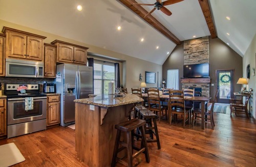 Hollister House | Special Discounts - pastors, military, teachers, & 1st responders!