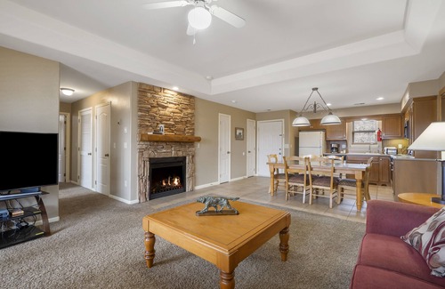 Branson West Apartment | Stonebridge Village Resort