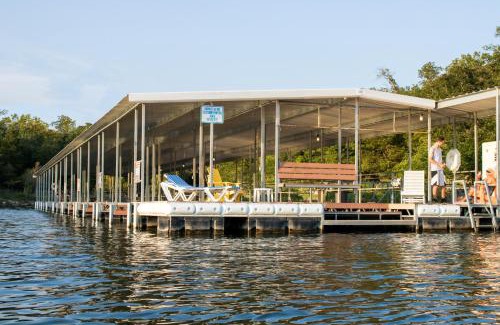 Branson Resort | Stormy Point Village Lakeside