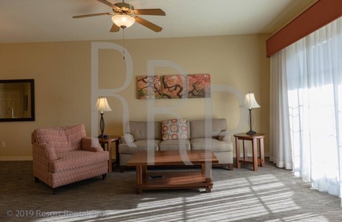 Branson Condo | The Falls Village™ - 1 Bedroom