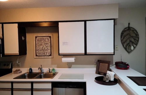 Table Rock Condo | Walk-In Shower/Kings/CLEAN/Indoor&Outdoor Pools/Golf course view 10thFairway