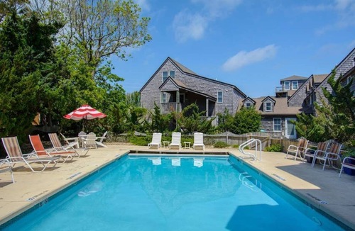 Ocracoke Apartment | 05-Sailing Suite at The Castle Inn