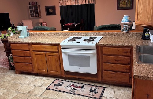 Nowata Apartment | 1 Bedroom apartment Charming home in Nowata with WiFi Private pull in garage
