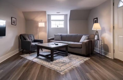 Parkridge Apartment | 1 Bedroom Condo Near Downtown Knox