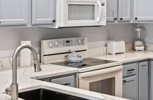 Branson Condo | 1 Bedroom Condo + Queen Suite (Adjoined Units, Lock-Off Access)