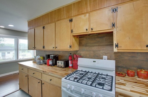Hopkinsville House | 1 Mi to Dtwn! Cozy Hopkinsville Hideaway