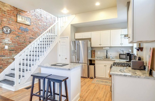 East Market District House | 1 Mi to Dtwn: Louisville Home w/Deck & Fire Pit!