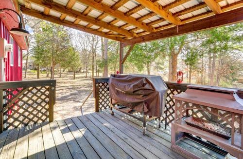 Mountain View House | 1 Mi to Dtwn Mountain View: Home w/Deck