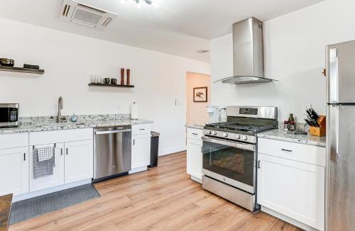 West Main Historic District House | 1 Mi to Kentucky Bourbon Trail! Louisville Condo
