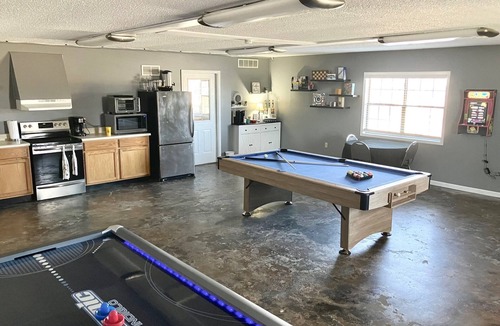 Sallisaw Cabin | 1 Room Camping Cabin KK2