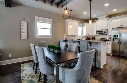 Shelby Hills House | 1-Story Family Home, Fenced Yard, Grill, Parking | Sleeps 10, 5 Mins to Five Points & Nissan Stadium, Smart TVs, Pet-Friendly Yard, Patio for BBQs, Ideal Nashville Getaway for Families, 24 Hr Hospitality