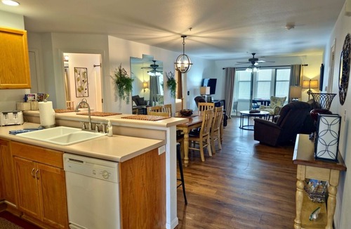 Hollister Condo | 10 minute to Strip~3 Kings~7 Miles to ThunderRidge