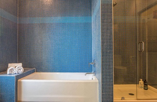 East Market District Apartment | 100 m² Apartment ∙ 2 bedrooms ∙ 4 guests