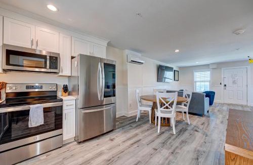 Surf City Hotel | 1006 Queen Suite, 1st Floor Cove