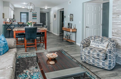 Table Rock Apartment | 102 m² Apartment ∙ 2 bedrooms ∙ 6 guests