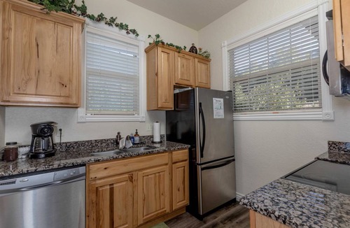Indian Point Condo | 103 m² Condo ∙ 2 bedrooms ∙ 6 guests
