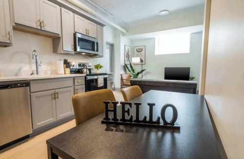 Downtown Louisville Apartment | 11-Unit Cozy Loft w/Free Parking | Med District