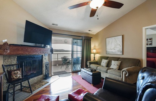 Hollister Condo | 110 m² Condo ∙ 3 bedrooms ∙ 6 guests
