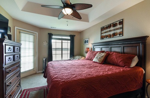 Hollister Condo | 110 m² Condo ∙ 3 bedrooms ∙ 6 guests