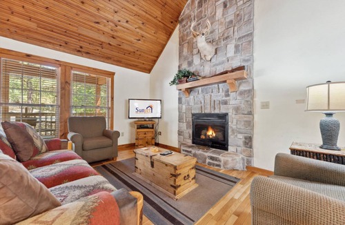 Branson West Cabin | 116 m² Cabin ∙ 2 bedrooms ∙ 6 guests