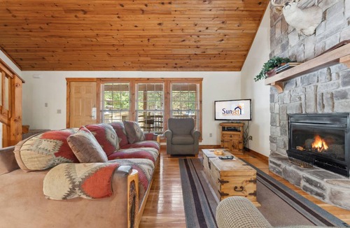 Branson West Cabin | 116 m² Cabin ∙ 2 bedrooms ∙ 6 guests