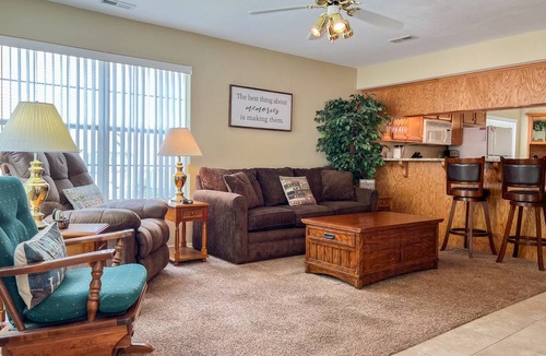 Table Rock Condo | 121 m² Condo ∙ 2 bedrooms ∙ 6 guests