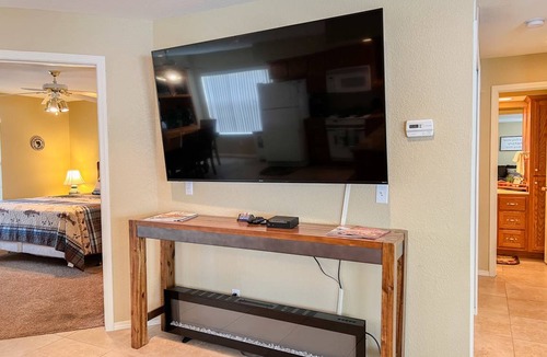 Table Rock Condo | 121 m² Condo ∙ 2 bedrooms ∙ 6 guests