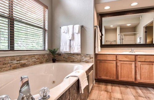 Indian Point Resort | 134 m² Resort ∙ 3 bedrooms ∙ 127 guests
