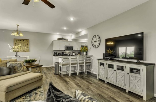 Branson West Condo | 143 m² Condo ∙ 3 bedrooms ∙ 10 guests