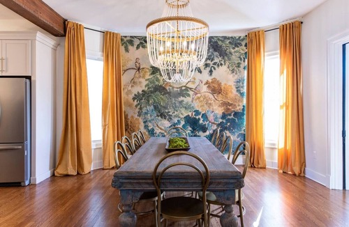 Deer Park House | 15 Min to Bourbon Fest | 4 En-Suites | Sleeps 10