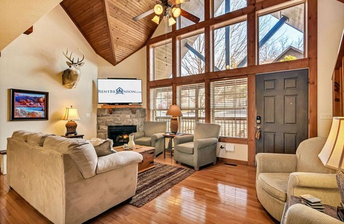 Reeds Spring Cabin | 188 m² Cabin ∙ 4 bedrooms ∙ 14 guests