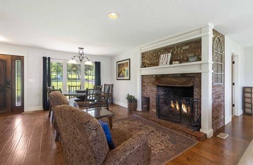 Big Cedars House | 192 m² House ∙ 3 bedrooms ∙ 10 guests