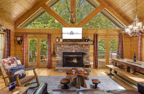 Blue Eye Cabin | 195 m² Cabin ∙ 3 bedrooms ∙ 8 guests
