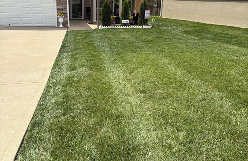 Independence Condo | 2 bdrm - Condo in Independence, MO close to Chiefs stadium/World Cup, coolAC,