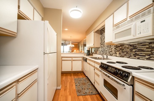 Table Rock Condo | 2 Bed, 2 Bath Condo - Covered Balcony, Golf Course View