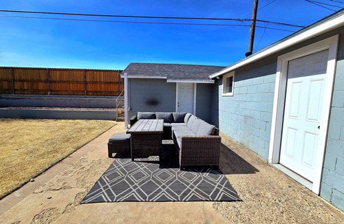 Borger House | 2-bedroom 1-bath house with WiFi and Washer/Dryer in Borger TX