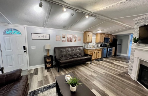 Rumsey House | 2 bedroom 2 bathroom home in Calhoun