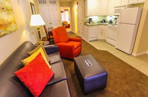 Branson House | 2 Bedroom at the Carriage Place: Grand Crowne Resort