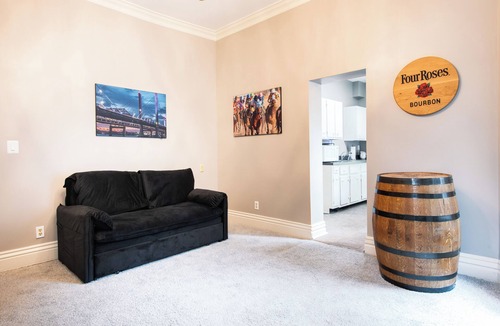 Old Louisville House | 2-bedroom House in Downtown Louisville with 2 King beds + 2 Queen pull outs