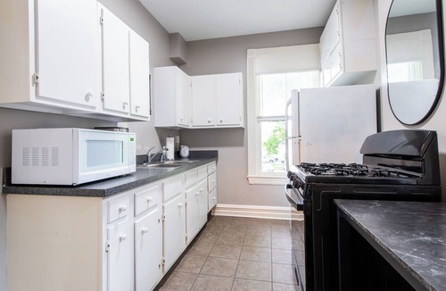 Old Louisville House | 2-bedroom House in Downtown Louisville with 2 King beds + 2 Queen pull outs