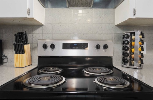 Rosedale Apartment | 2 Bedroom modern apartment with Free Parking