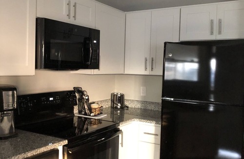 Atlantic Beach Resort | 2 Bedroom Ocean Resort Peppertree, up to 7 nights, sleeps 6 in 4 beds, 1000 SQFT