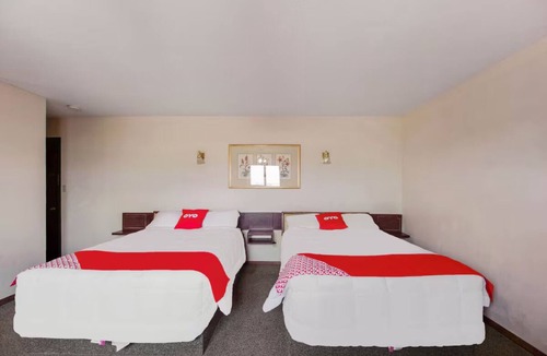 Cheyenne Wells Hotel | 2 Budget-Friendly Rooms w/2 Full Beds Stay for Families & Road Trippers