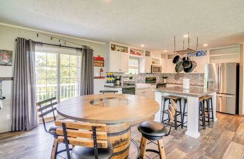 Jamestown House | 2 Mi to Lake Cumberland: Family-Friendly Retreat!
